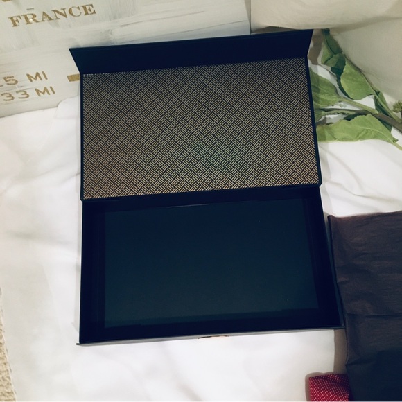 Paul Stuart Silk Pajama Set - Picture 14 of 14